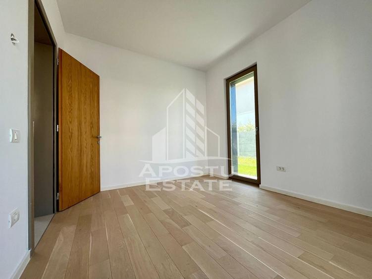Duplex cu 4 camere cu Canalizare în Dumbrăvița