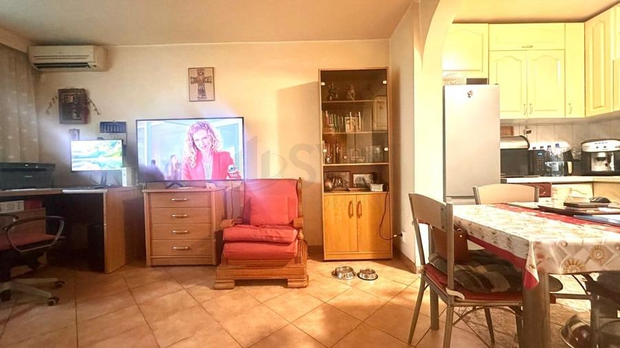 Apartament cu 2 camere decomandat, mobilat în Sala Palatului