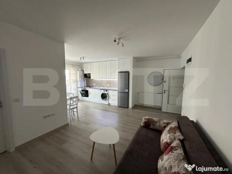 Apartament cu 2 camere semidecomandat în Central