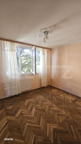 Apartament cu 3 camere în Liești