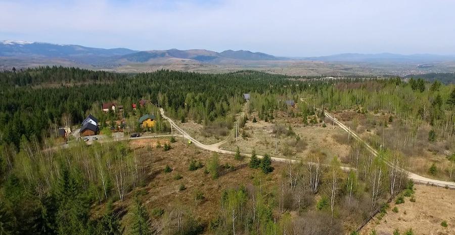 Teren Construcții intravilan de 2145 mp, în Călățele