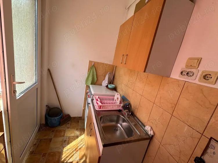 53.500 euro, NEGOCIABIL, 2 camere, 47mp, ZONA CENTRALA - 3