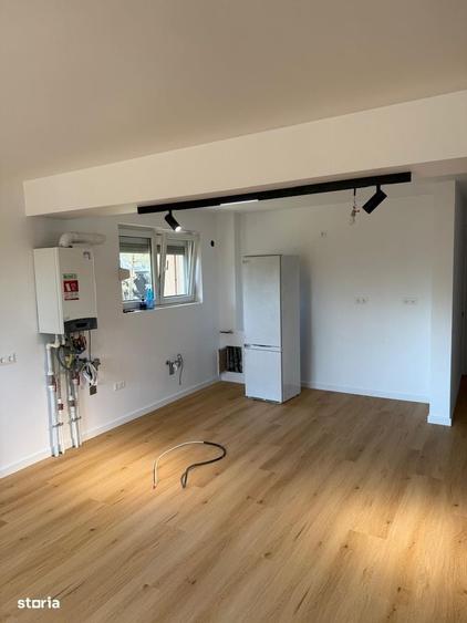 Apartament cu 4 camere în Domnești