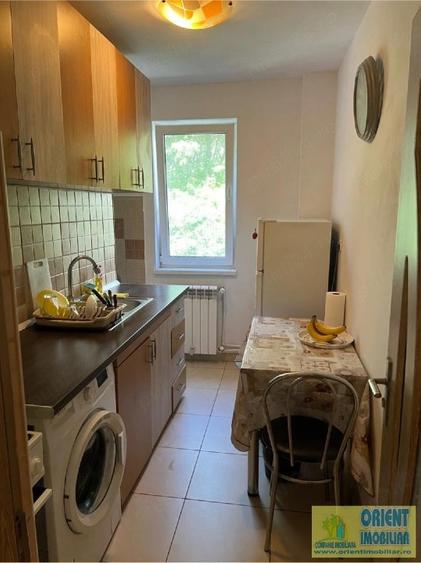 Apartament cu 2 camere semidecomandat în Gara