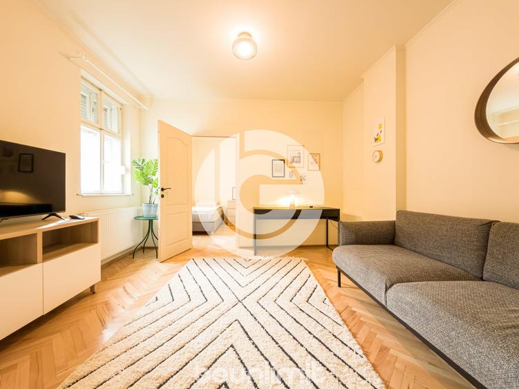 Apartament cu 3 camere decomandat, mobilat în Ultracentral
