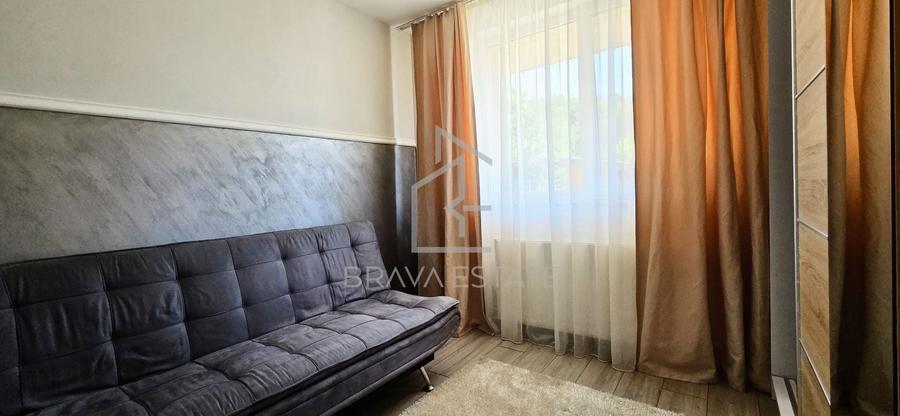 Apartament cu 3 camere semidecomandat, mobilat în Iris