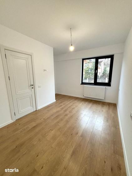 Apartament cu 3 camere în Păcurari