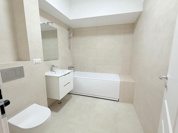 Apartament cu 2 camere decomandat în Tătărași