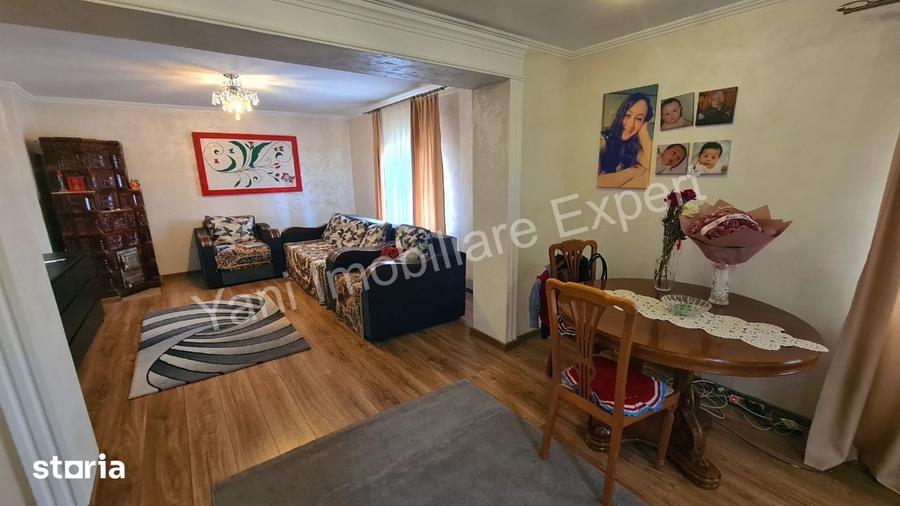 Casă cu 6 camere cu Teren 320 Mp în Corbeni