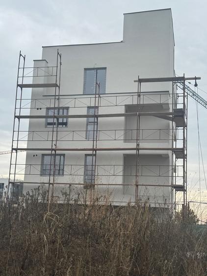 Apartament cu 2 camere decomandat în Theodor Pallady