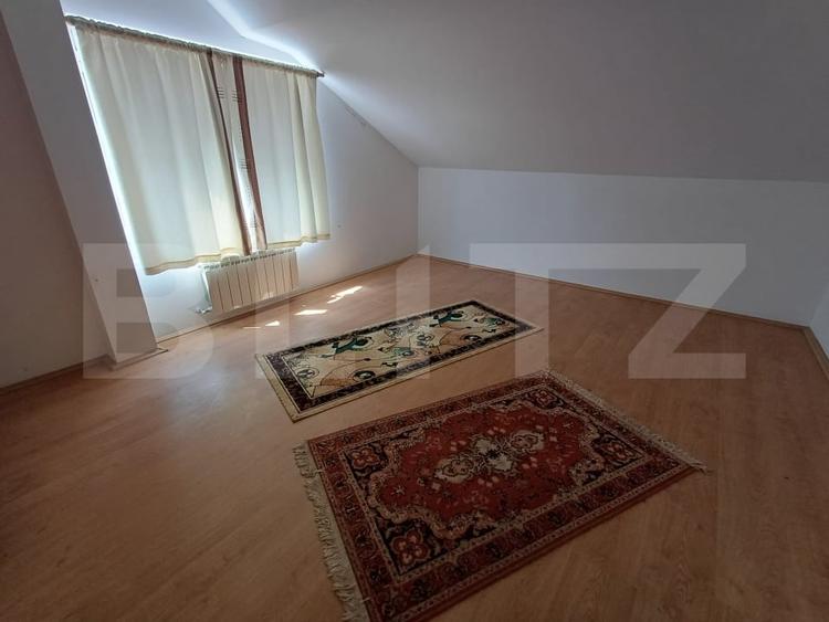 Casă cu 9 camere, mobilată și utilată, 396 mp, Suceava - 13