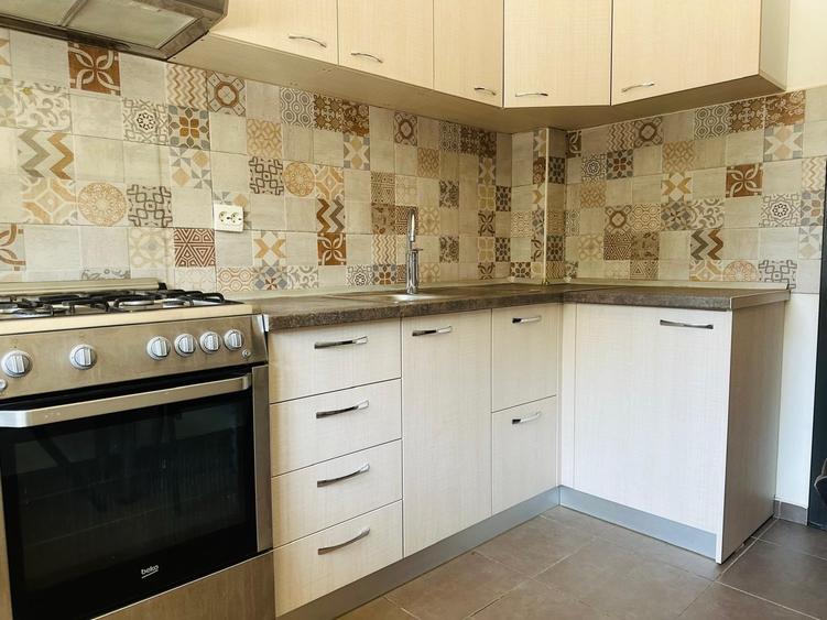 Apartament cu 2 camere decomandat în Popești-Leordeni