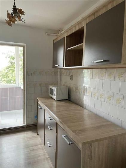 Apartament cu 2 camere decomandat, mobilat în Lipovei