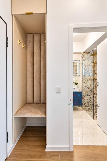 Apartament cu 3 camere decomandat, mobilat în Tractorul