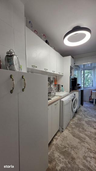 Apartament cu 3 camere în Pantelimon