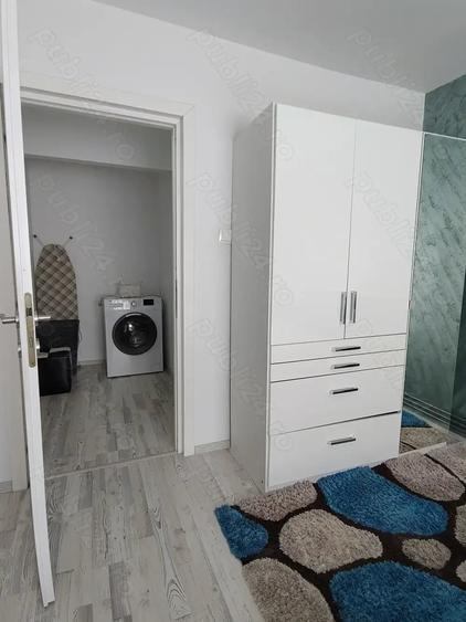 Apartament cu 2 camere semidecomandat în Ostroveni