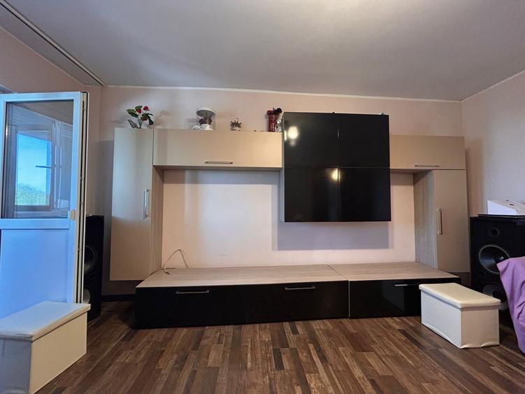 Apartament cu 2 camere decomandat, mobilat în Radu Negru