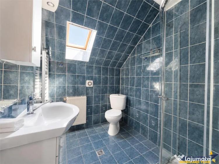 Casă cu 4 camere cu Teren 3227 Mp în Central