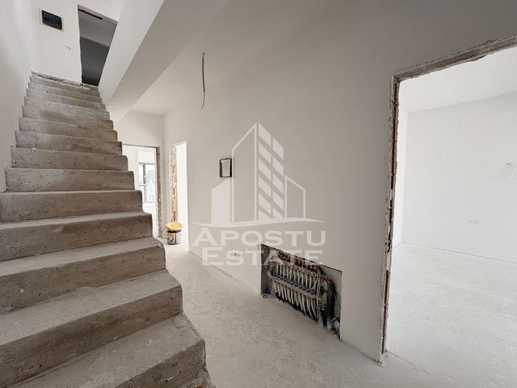 Duplex cu 6 camere cu Canalizare în Chișoda
