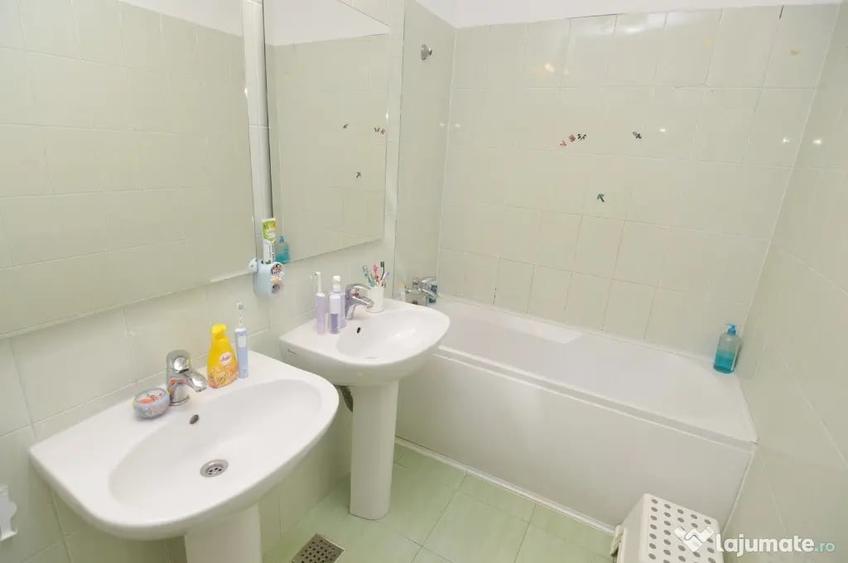 Apartament cu 2 camere semidecomandat în Titan
