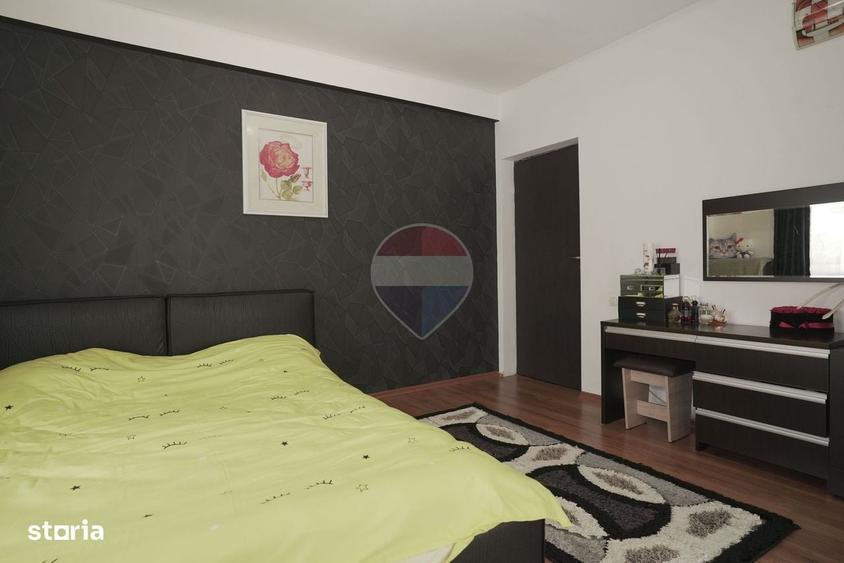 Apartament cu 3 camere în Postăvari