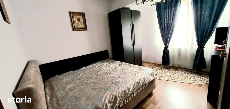 Apartament cu 2 camere decomandat în Titan