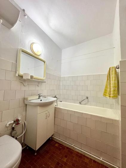 Apartament cu 2 camere semidecomandat în Tipografilor