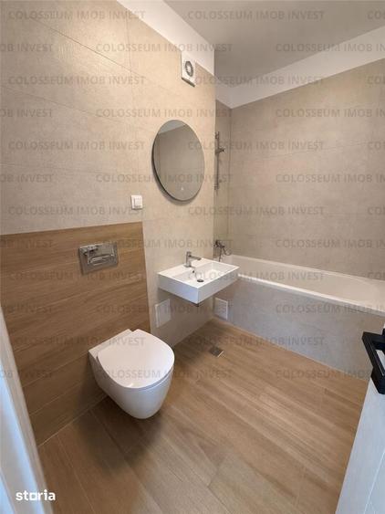 Apartament cu 3 camere decomandat în Tractorul