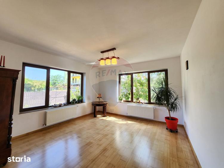 Casă cu 4 camere cu Teren 360 Mp în Străulești