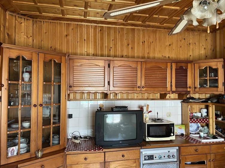 Casă cu 3 camere în Salonta