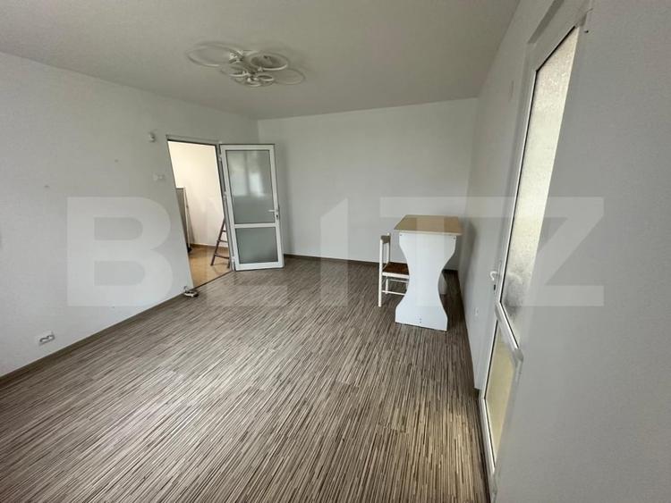 Apartament cu 3 camere decomandat, mobilat în Tudor Vladimirescu