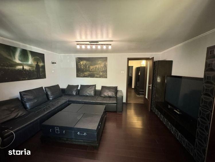 Apartament cu 3 camere decomandat în Cornișa