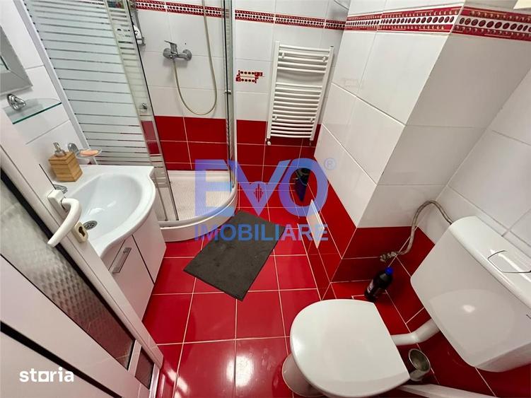 Apartament 3 camere de inchiriat, Pacurari - 1