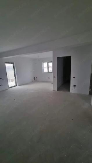 Casă cu Teren 250 Mp în Clinceni