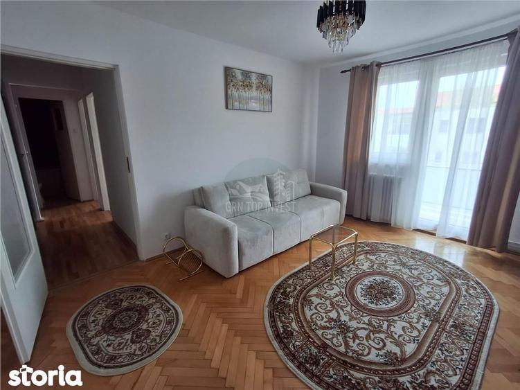 Apartament cu 3 camere în Mihai Viteazul
