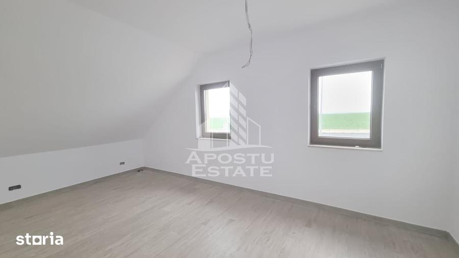 Casă cu 4 camere cu Teren 523 Mp în Giarmata