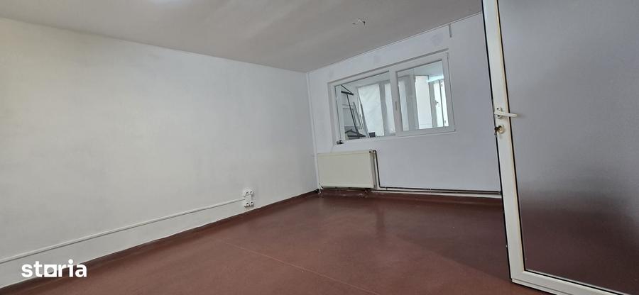 Spațiu comercial, de 71 mp, în Micro 5