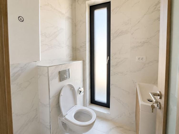 Apartament cu 3 camere decomandat în Tomis Plus