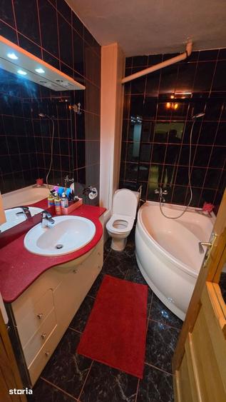 Apartament cu 3 camere în Nicolina