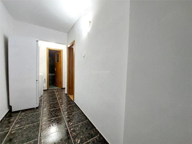Apartament cu 3 camere decomandat în Dorobanți