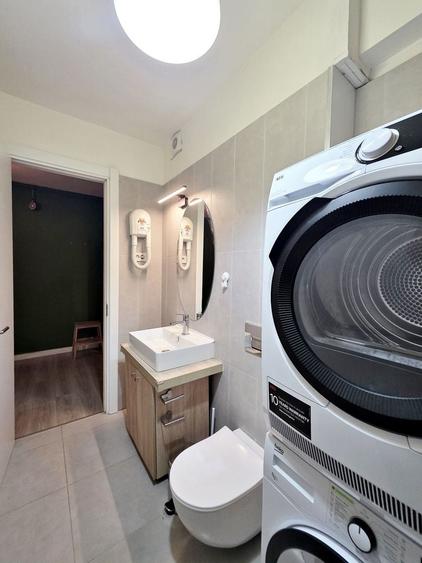 Apartament cu 2 camere decomandat, mobilat în Central