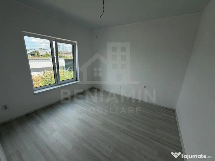 Casă cu 4 camere cu Teren 300 Mp în Preajba