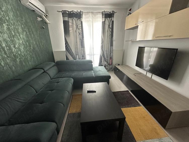 Apartament cu 3 camere decomandat în Dobroești