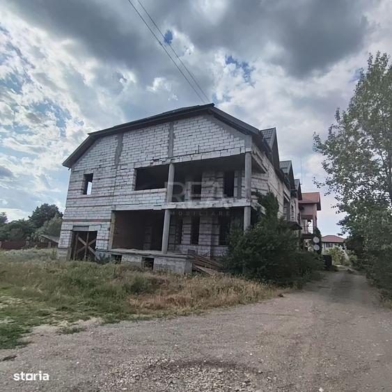 Casă cu 4 camere în Olteni