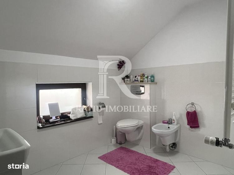 Casă cu 4 camere în Iosia