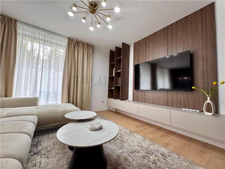 Duplex cu 6 camere cu Canalizare în Pipera