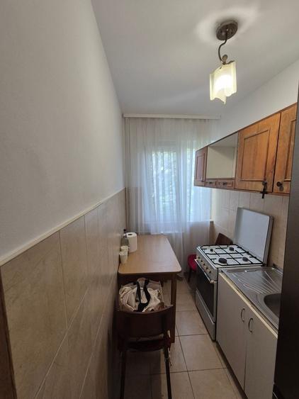 Apartament cu 2 camere nedecomandat, mobilat în Inel II