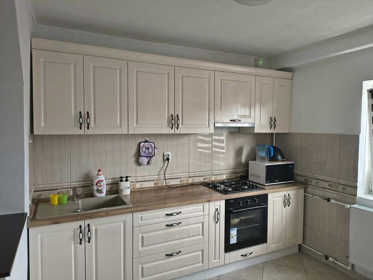 Apartament cu 2 camere decomandat în Sebastian