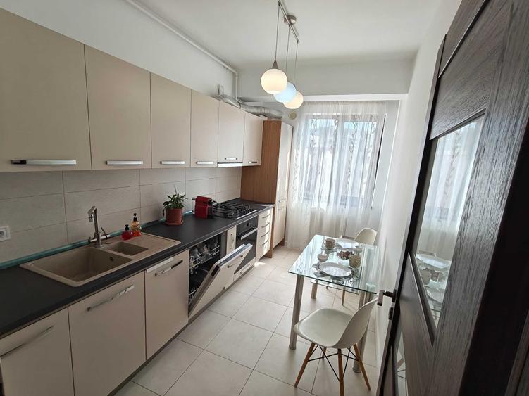 Apartament cu 2 camere decomandat în Lujerului