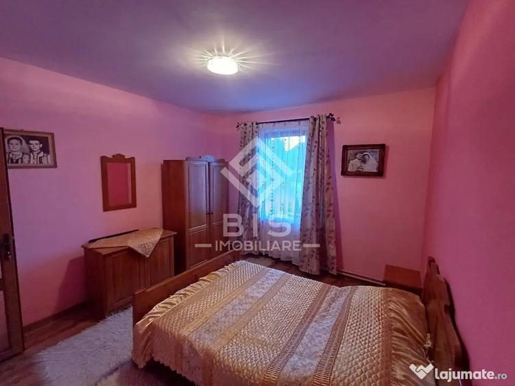 Casă cu 5 camere cu Teren 2194 Mp în Caila